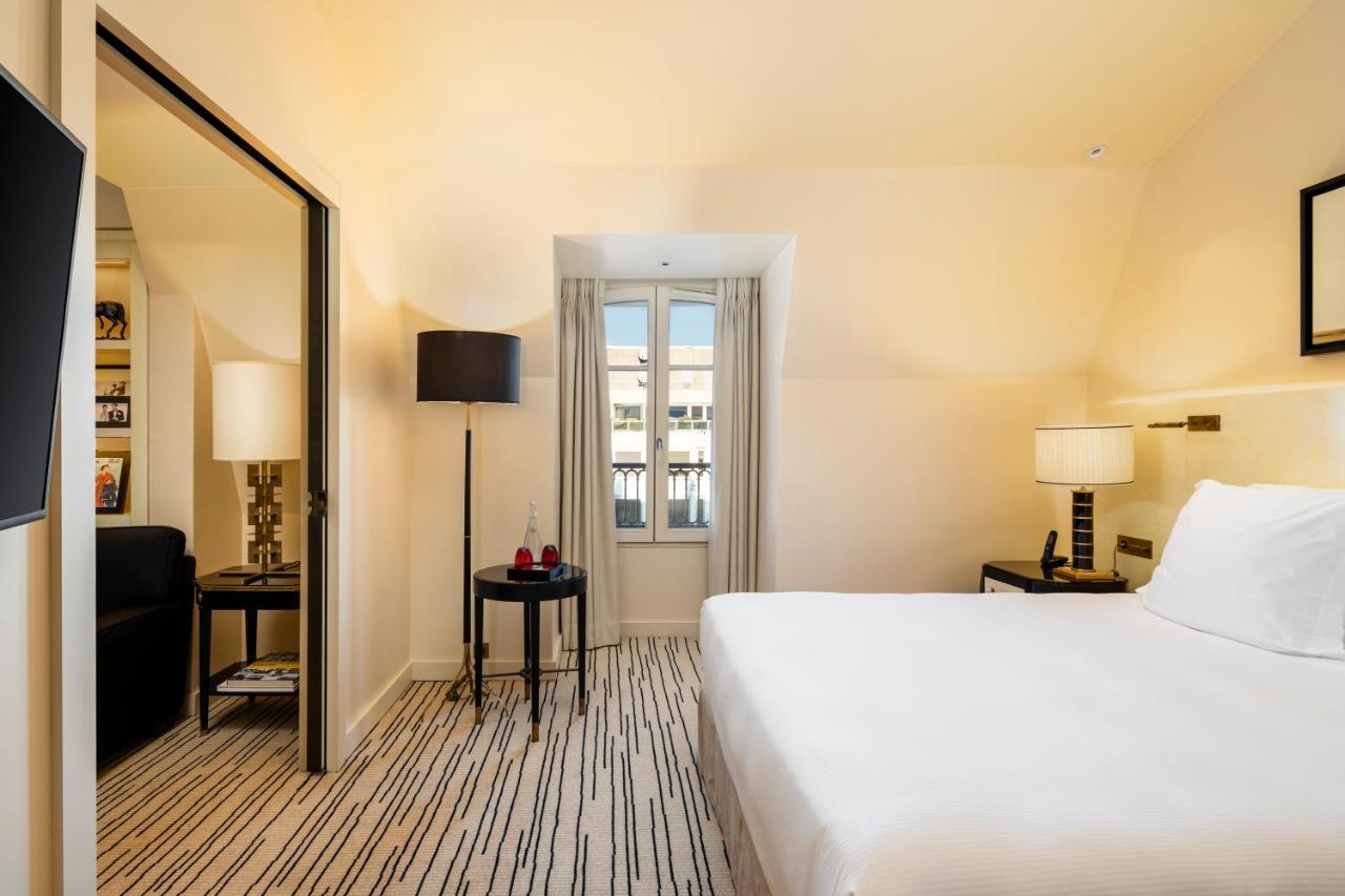 פריז Hotel Montaigne מראה חיצוני תמונה